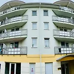 Gyoengy Aparthotel 4*