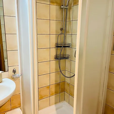 Gyoengy Apartahotel 4*