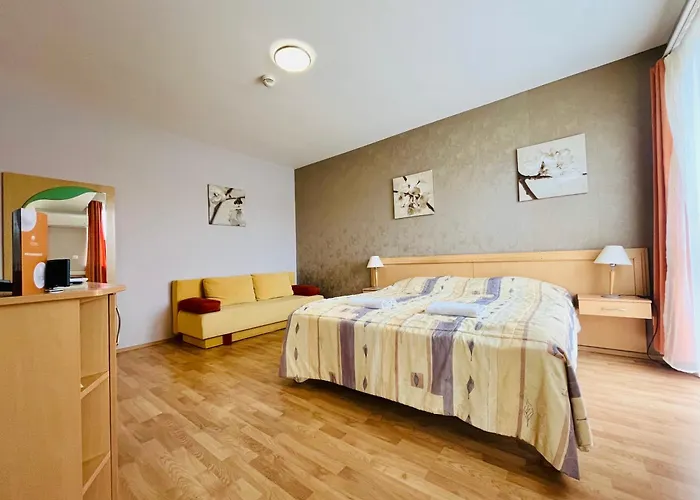 Gyoengy Apartahotel